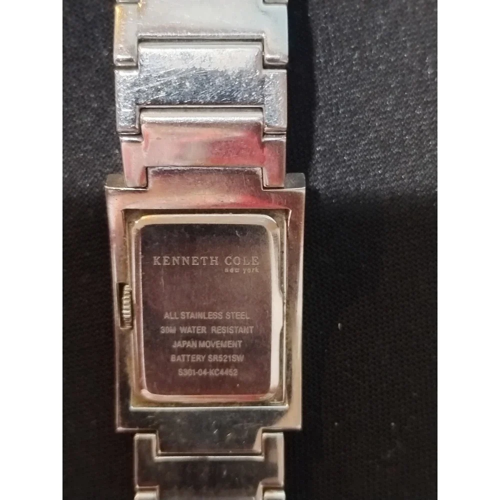 Kenneth Cole New York Womens Silver Tone Watch S301-04-KC4452 Stainless Steel